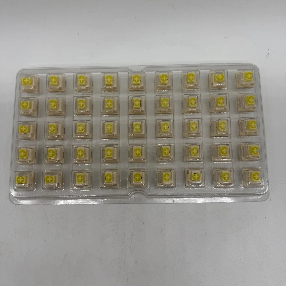 Unbranded Mechanical Switches Yellow & Black Lot Computer Kayboard Parts